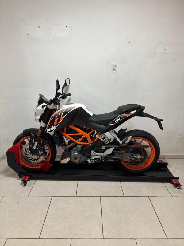 Moto Track